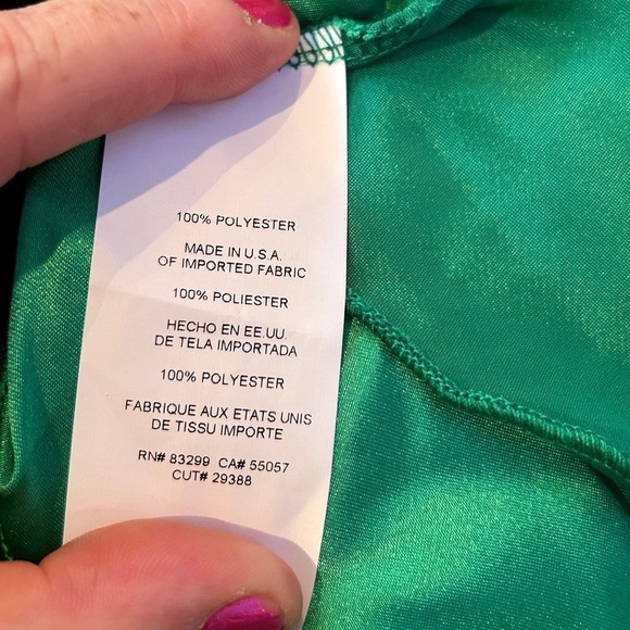 Tash + Sophie High Neck Halter Blouse in Emerald Green Satin - Size Medium 💚 - Picture 9 of 11